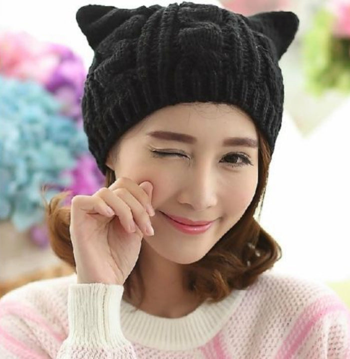 Handmade 3D Cat Ear Beanie – Cute Knitted Winter Hat for Women